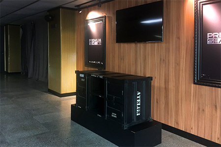 BIGPRINTS_Decoracion-en-madera-y-metal-del-espacio-Premium-Seat-DJ-en-WiZink-Center-Madrid BIGPRINTS_Decoracion-en-madera-y-metal-del-espacio-Premium-Seat-DJ-en-WiZink-Center-Madrid