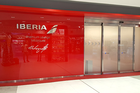 BIGPRINTS_Decoracion-navidad-sala-VIP-Iberia-Premium-Lounge-Velazquez BIGPRINTS_Decoracion-navidad-sala-VIP-Iberia-Premium-Lounge-Velazquez