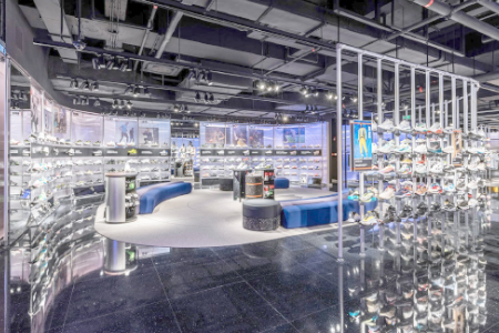 BIGPRINTS_Nike-Rise-decoracion-interior-tienda-deportiva