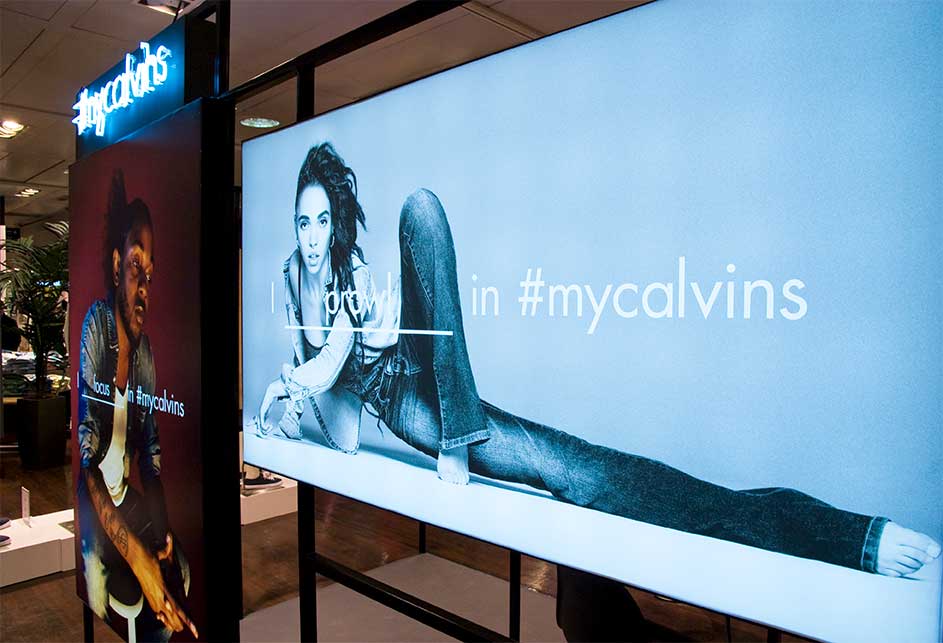 Cartelería digital para una pop up de Calvin Klein en un centro comercial